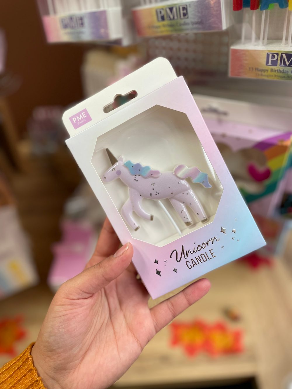 sveča unicorn